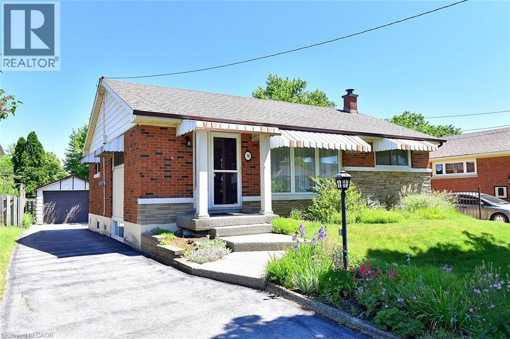 19 Gildea Street, Hamilton, Ontario  L8V 2G6 - Photo 1 - 40838171