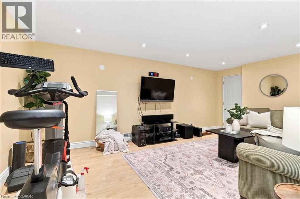 369 Crimson Drive, Waterloo, Ontario  N2K 2V2 - Photo 29 - 40854632