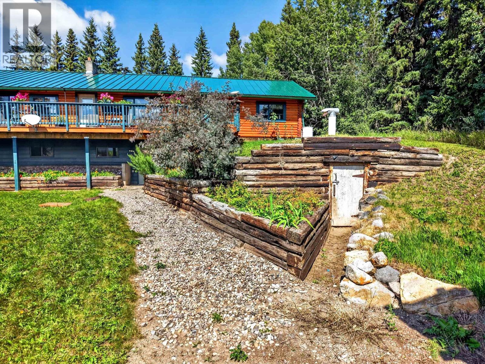 717 Francois Lake Road, Fraser Lake, British Columbia  V0J 1S0 - Photo 35 - R3157509