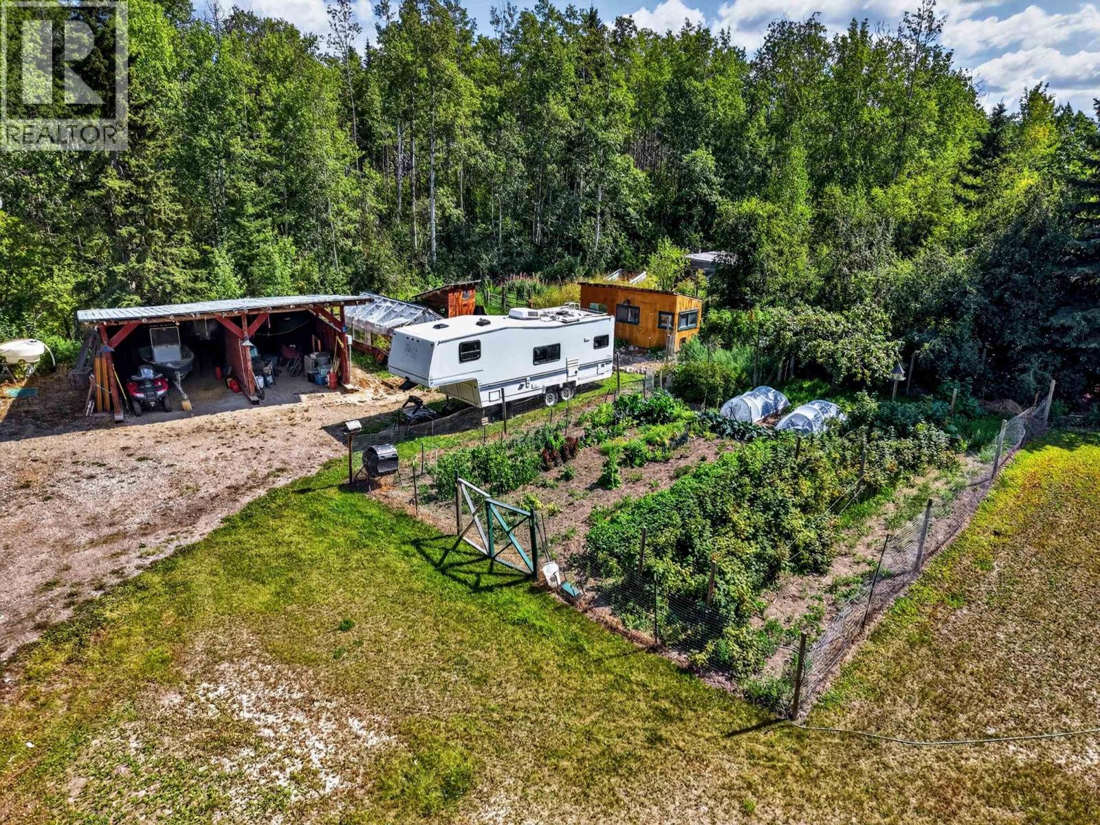 717 Francois Lake Road, Fraser Lake, British Columbia  V0J 1S0 - Photo 37 - R3157509