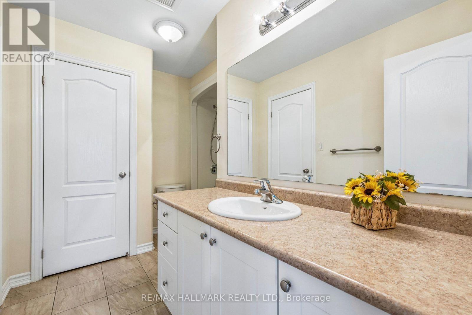 24 Markham Trail, Clarington, Ontario  L1C 0S4 - Photo 19 - E13693728