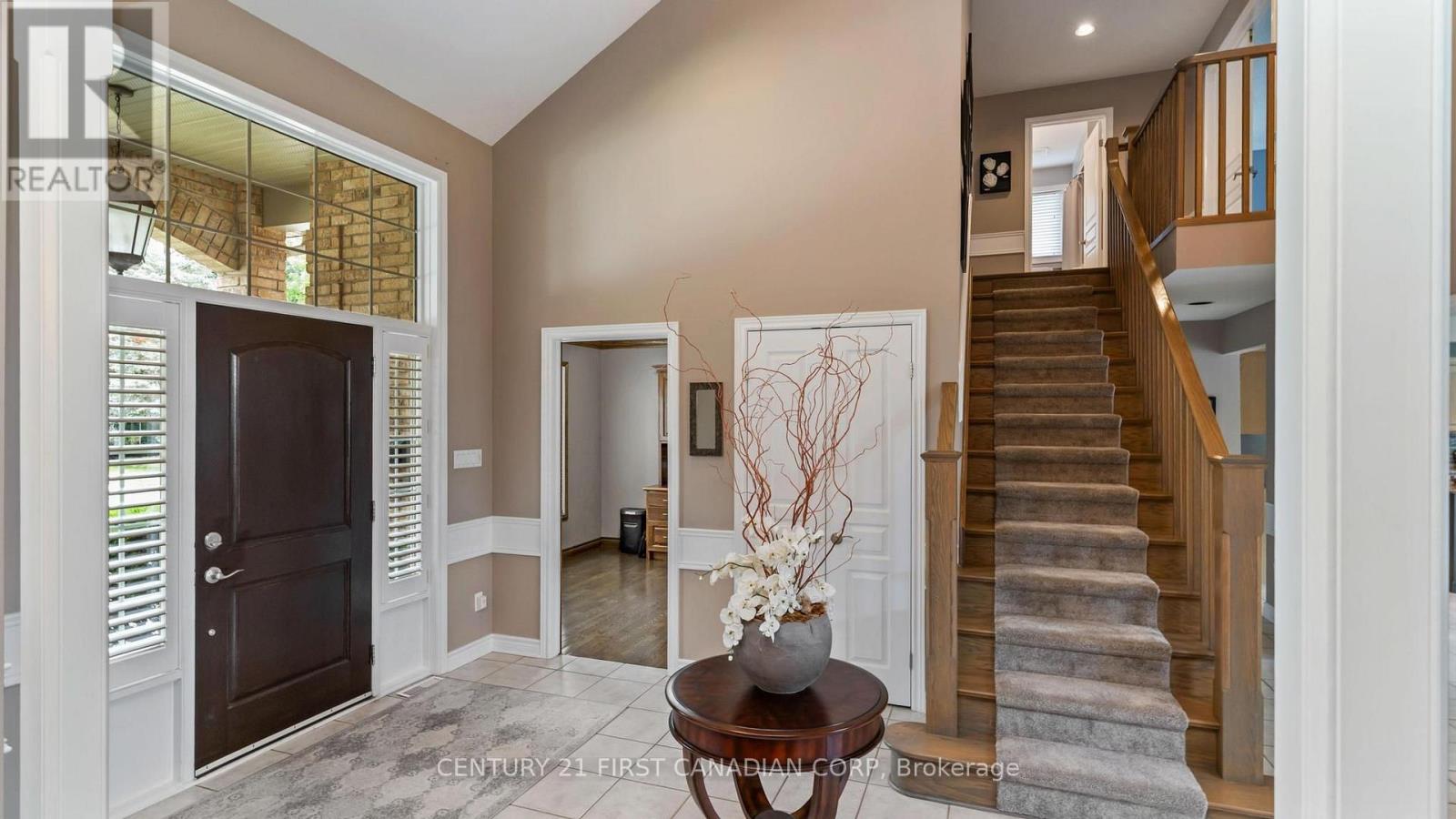 114 Longview Court, London South, Ontario  N6K 4J1 - Photo 4 - X13694918