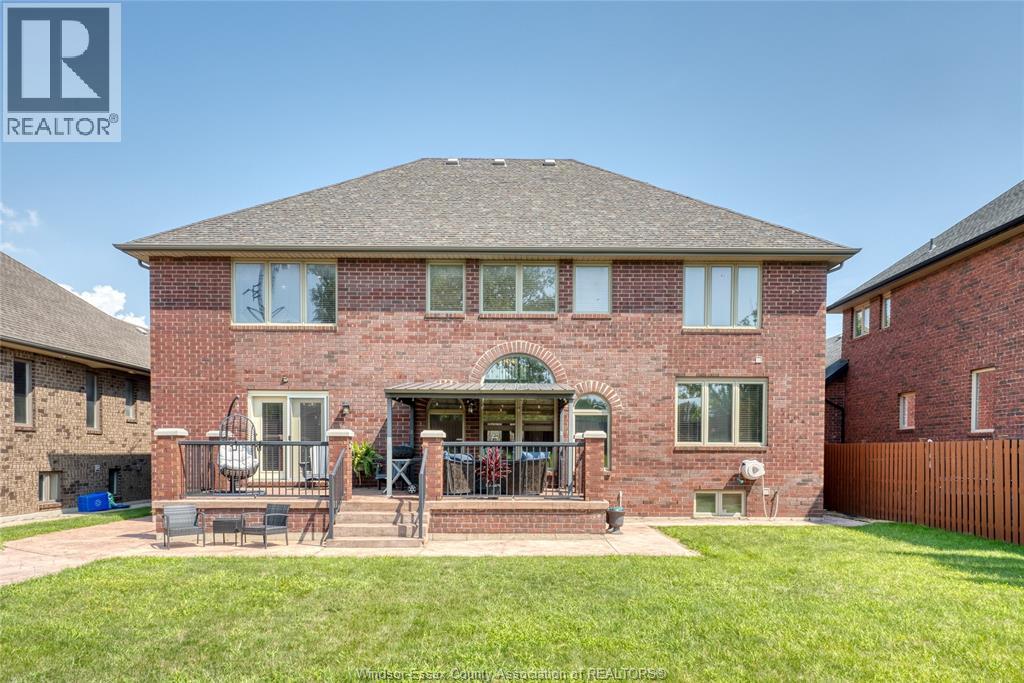 201 Ellison, Leamington, Ontario  N8H 5J2 - Photo 33 - 26020333