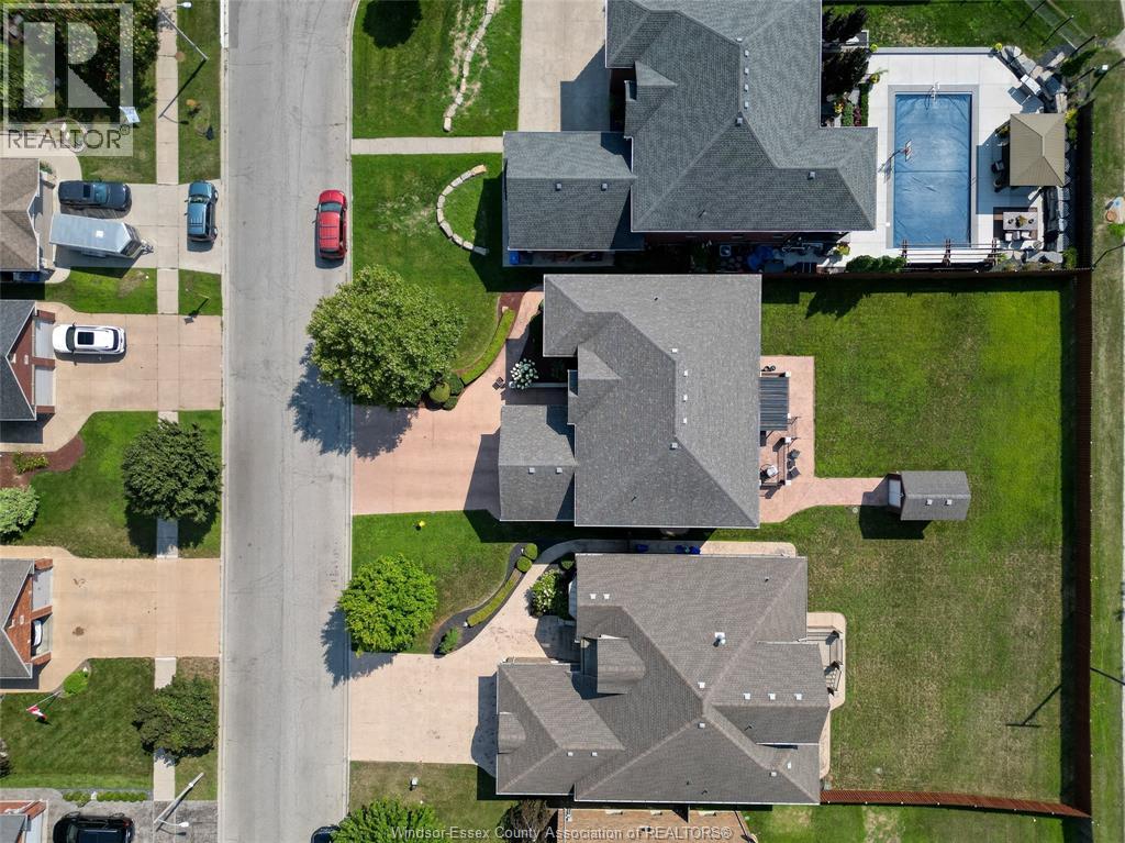 201 Ellison, Leamington, Ontario  N8H 5J2 - Photo 3 - 26020333