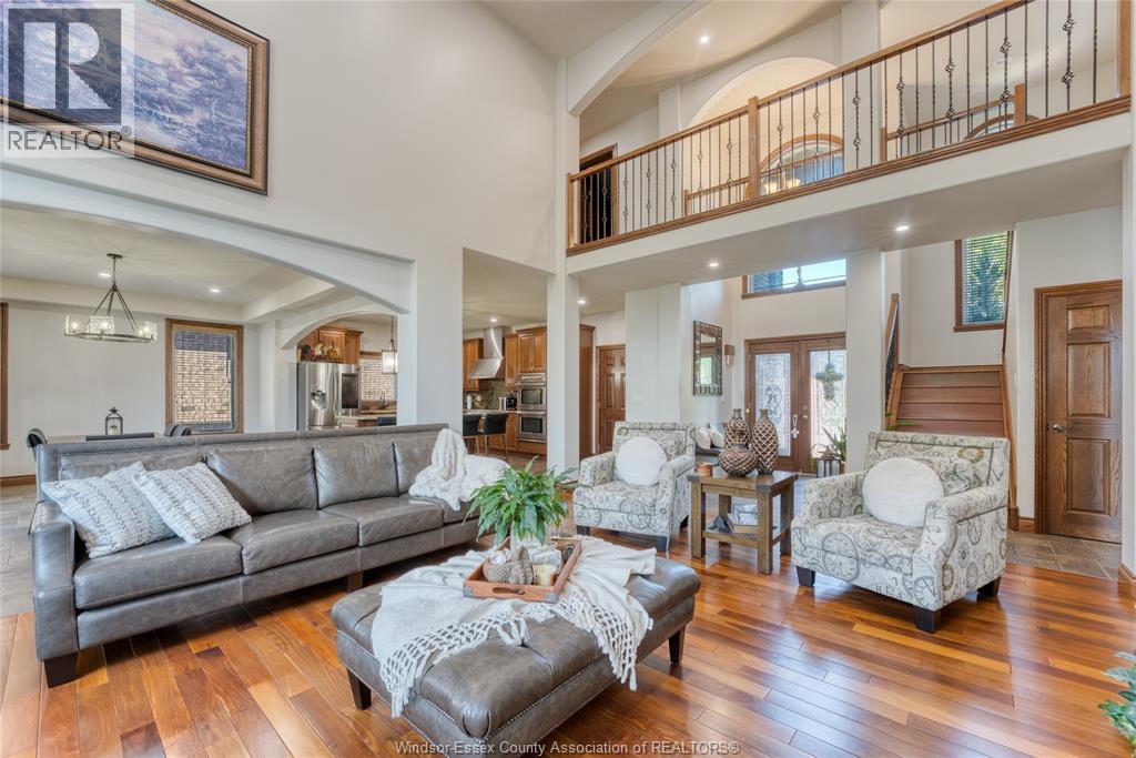 201 Ellison, Leamington, Ontario  N8H 5J2 - Photo 8 - 26020333