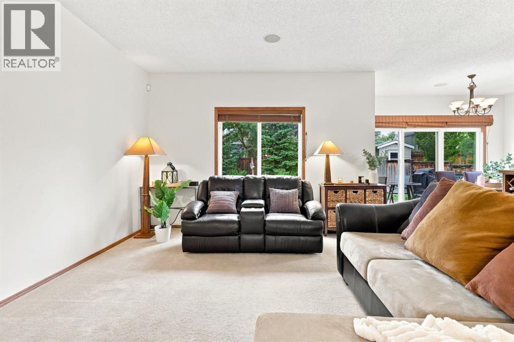 32 Tuscany Ravine Crescent NW, Calgary, Alberta  T3L 2X1 - Photo 8 - A2337980