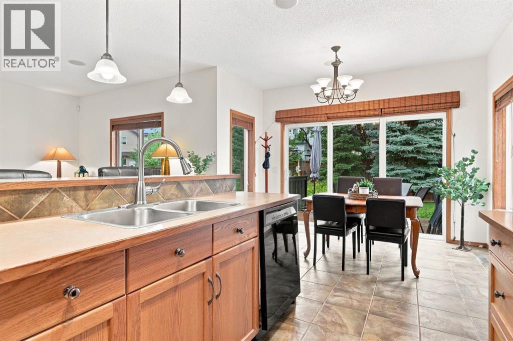 32 Tuscany Ravine Crescent NW, Calgary, Alberta  T3L 2X1 - Photo 12 - A2337980