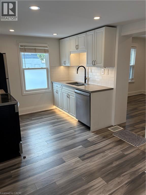1090 Cannon Street E Unit# 2, Hamilton, Ontario  L8L 2J4 - Photo 5 - 40856972