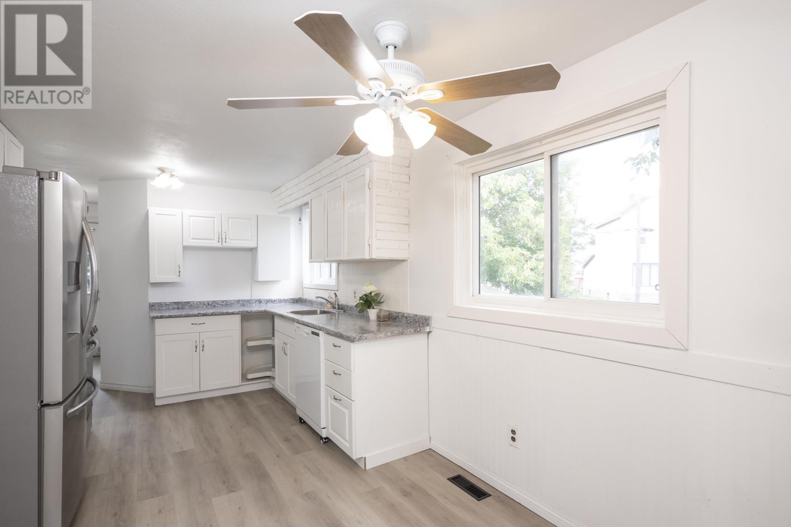 873 Minnesota St, Thunder Bay, Ontario  P7C 3L7 - Photo 5 - TB2602434