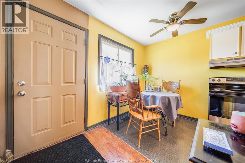 5492 Lassaline Ave #4, Windsor, Ontario  N8T 1A8 - Photo 2 - 26020216