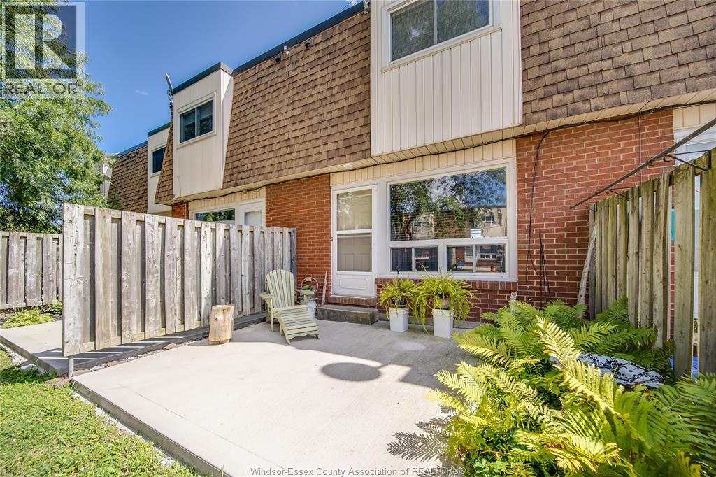 5492 Lassaline Ave #4, Windsor, Ontario  N8T 1A8 - Photo 24 - 26020216