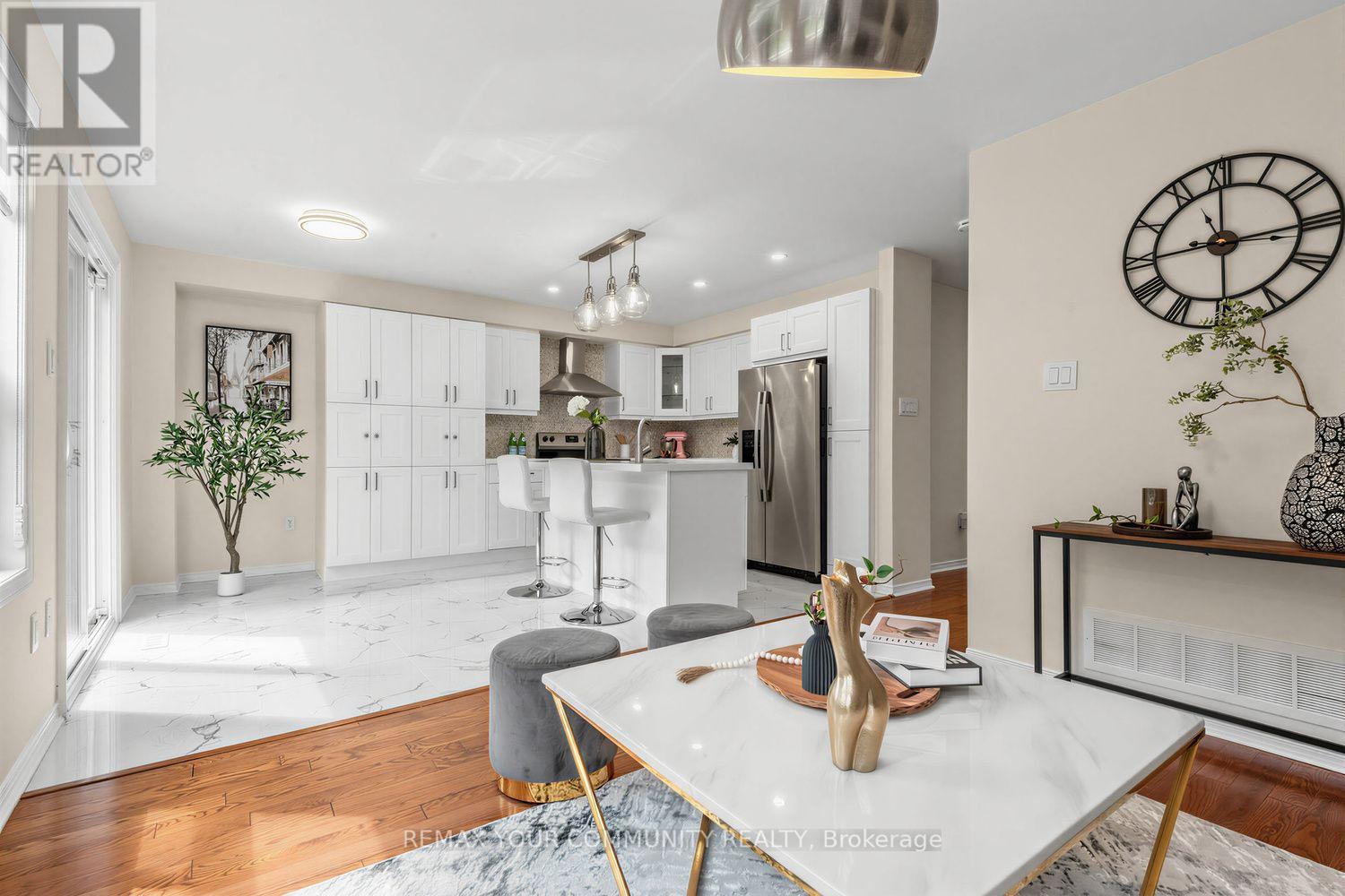 25 Bassett Avenue, Richmond Hill, Ontario  L4B 4J9 - Photo 10 - N13694864