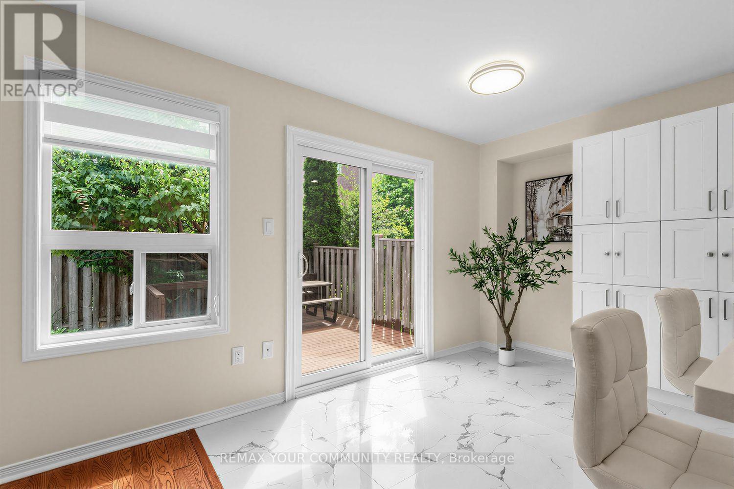 25 Bassett Avenue, Richmond Hill, Ontario  L4B 4J9 - Photo 12 - N13694864