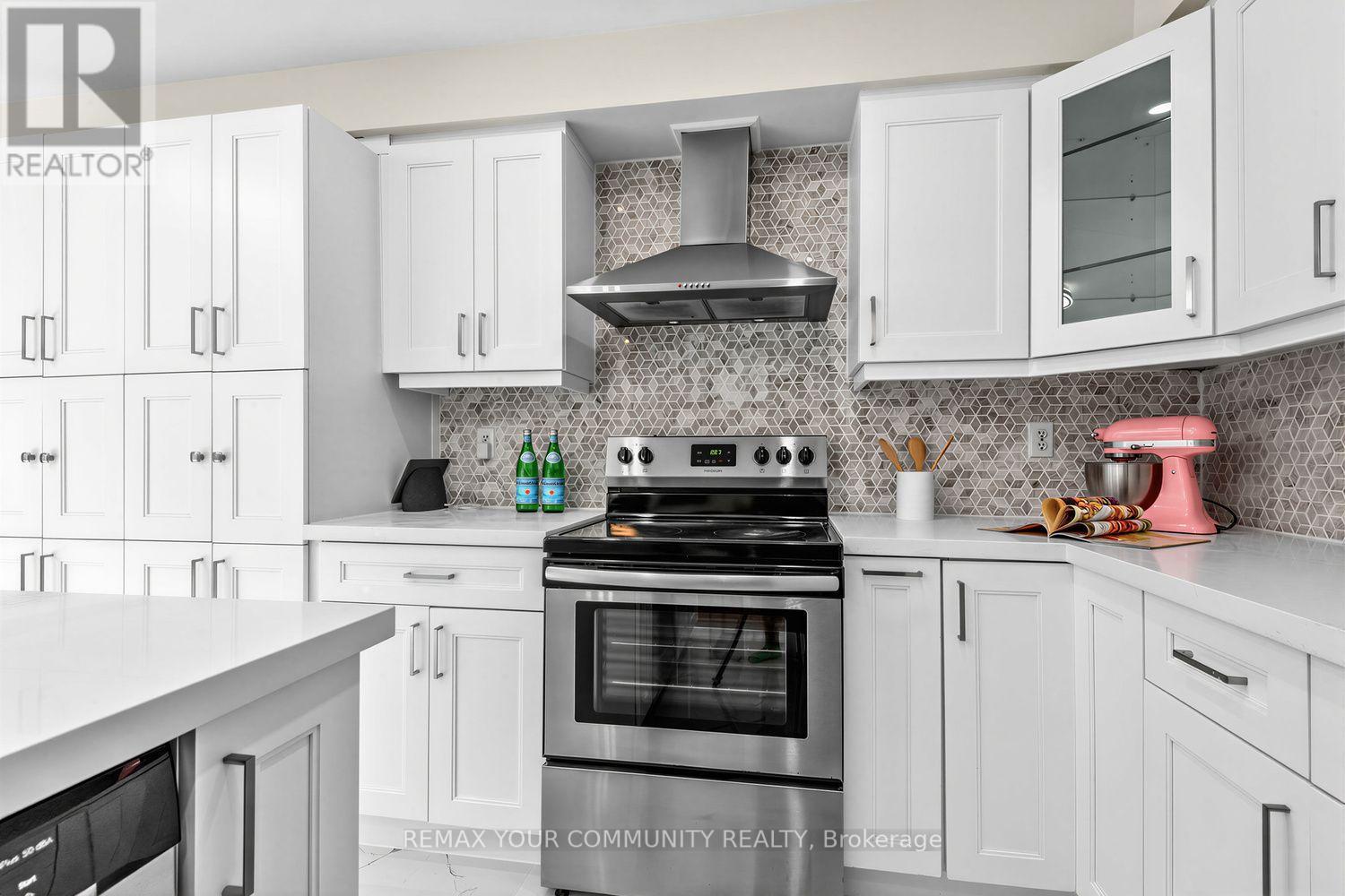 25 Bassett Avenue, Richmond Hill, Ontario  L4B 4J9 - Photo 15 - N13694864