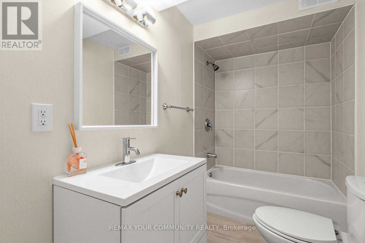 25 Bassett Avenue, Richmond Hill, Ontario  L4B 4J9 - Photo 30 - N13694864