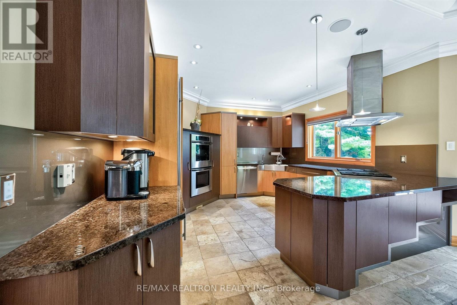 24 Maplehyrn Avenue, East Gwillimbury, Ontario  L0G 1V0 - Photo 19 - N13694900