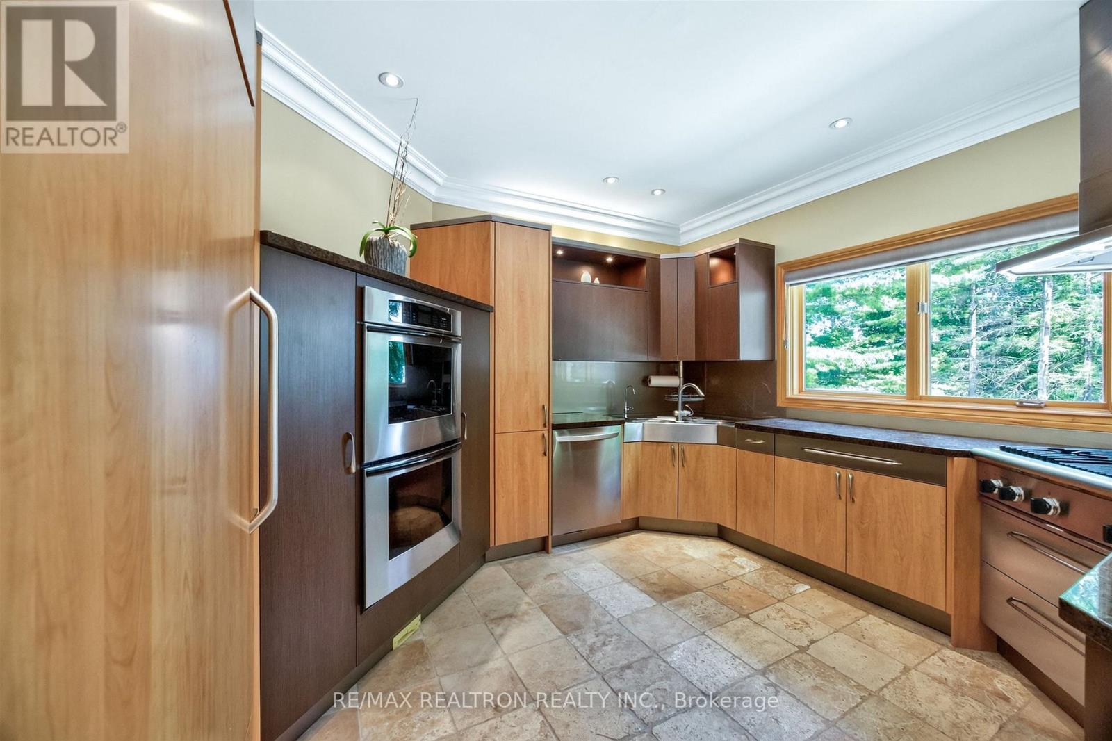 24 Maplehyrn Avenue, East Gwillimbury, Ontario  L0G 1V0 - Photo 20 - N13694900