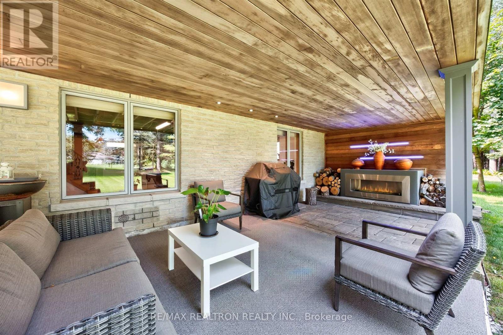24 Maplehyrn Avenue, East Gwillimbury, Ontario  L0G 1V0 - Photo 46 - N13694900