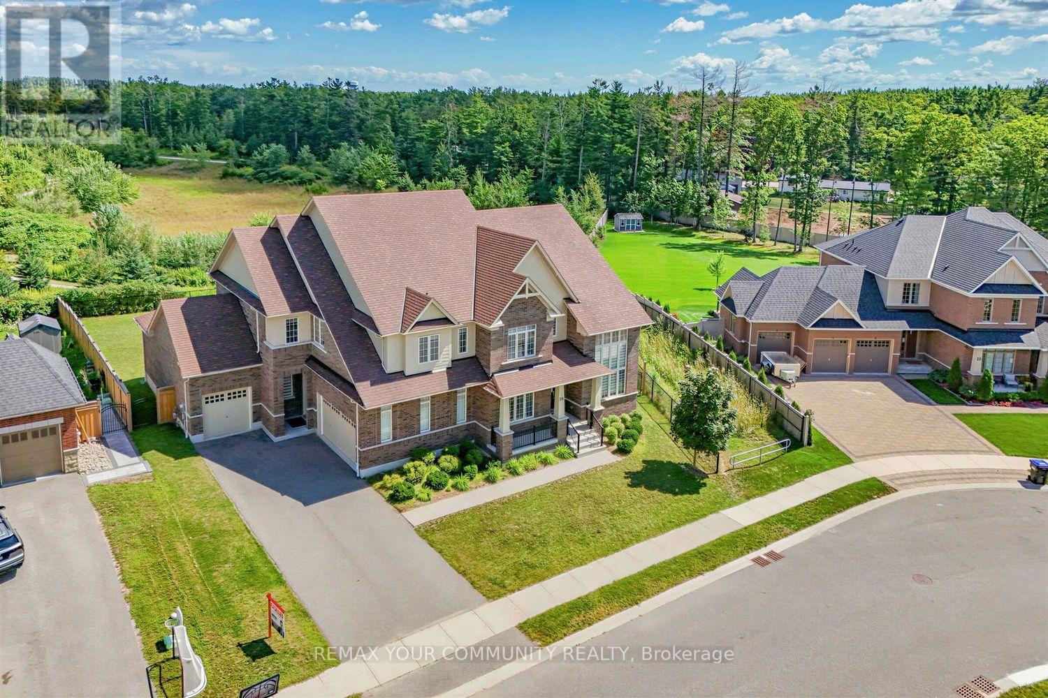 19 REDMOND CRESCENT, Springwater, Ontario