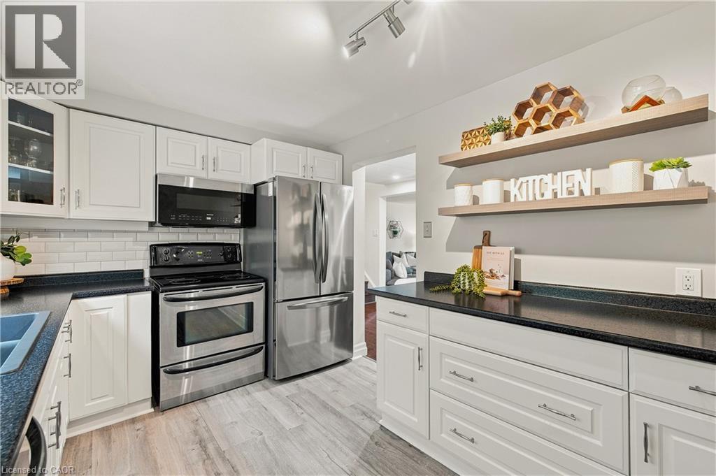 220 Salisbury Avenue Unit# 13, Cambridge, Ontario  N1S 1K5 - Photo 12 - 40856950