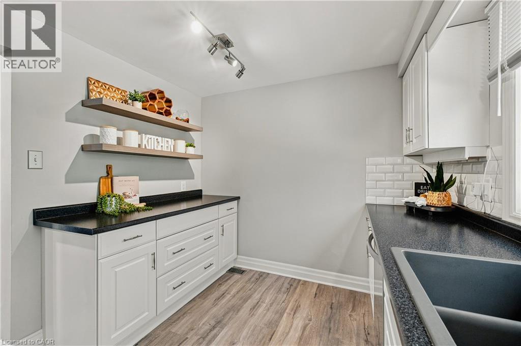 220 Salisbury Avenue Unit# 13, Cambridge, Ontario  N1S 1K5 - Photo 14 - 40856950