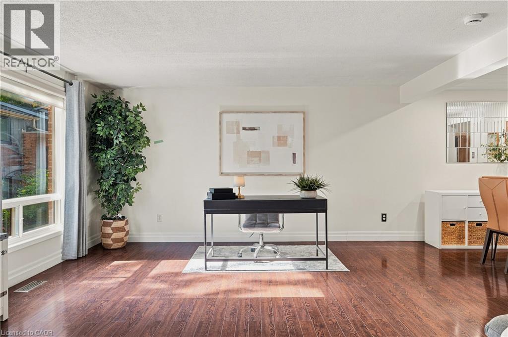220 Salisbury Avenue Unit# 13, Cambridge, Ontario  N1S 1K5 - Photo 8 - 40856950