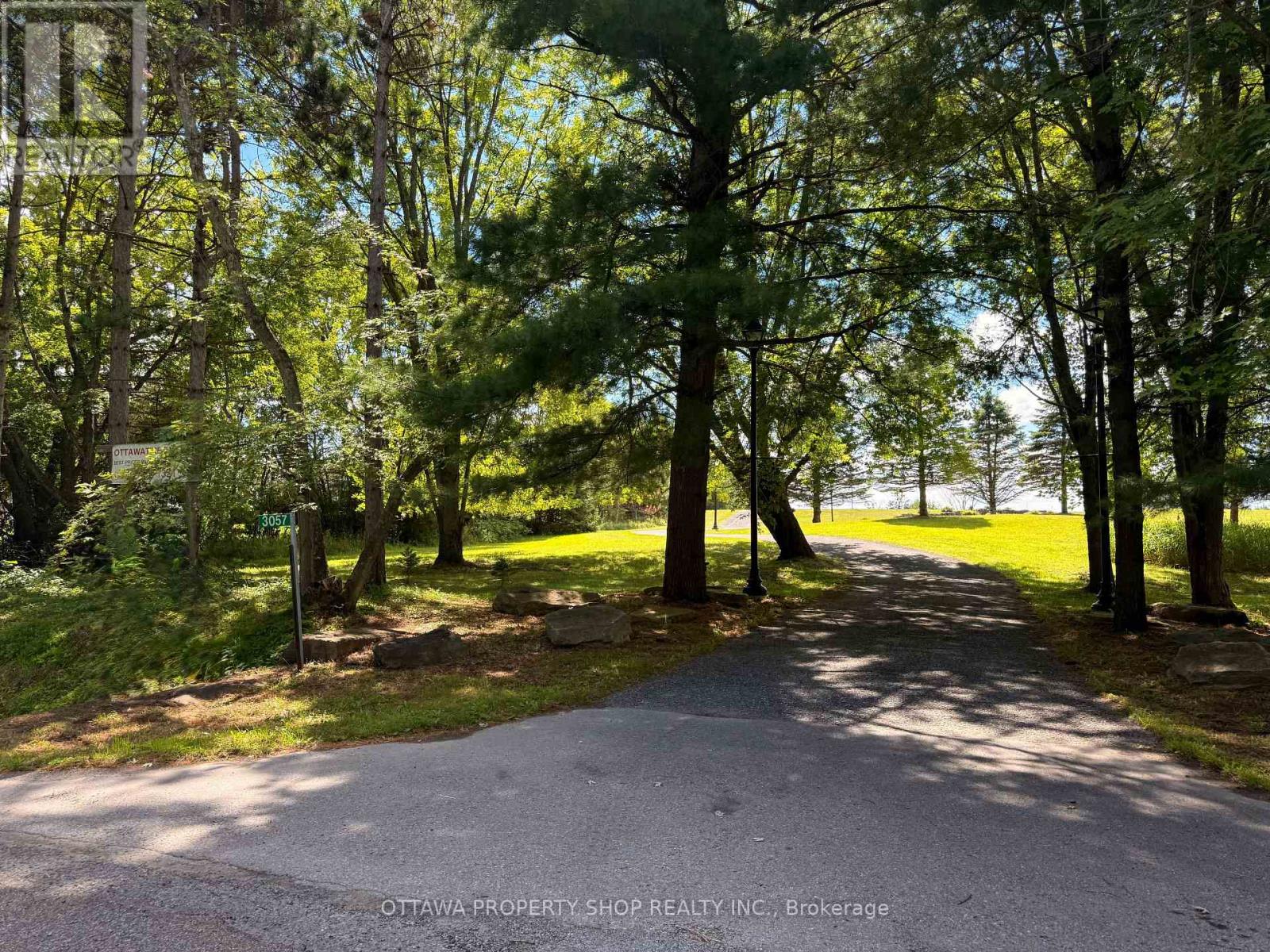 3031 GREENLAND ROAD, Ottawa, Ontario