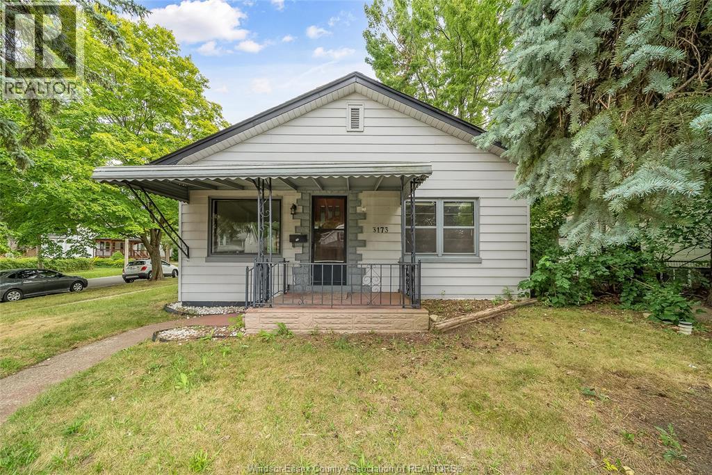 MLS# 26020313: 3173 WYANDOTTE West, Windsor, Canada