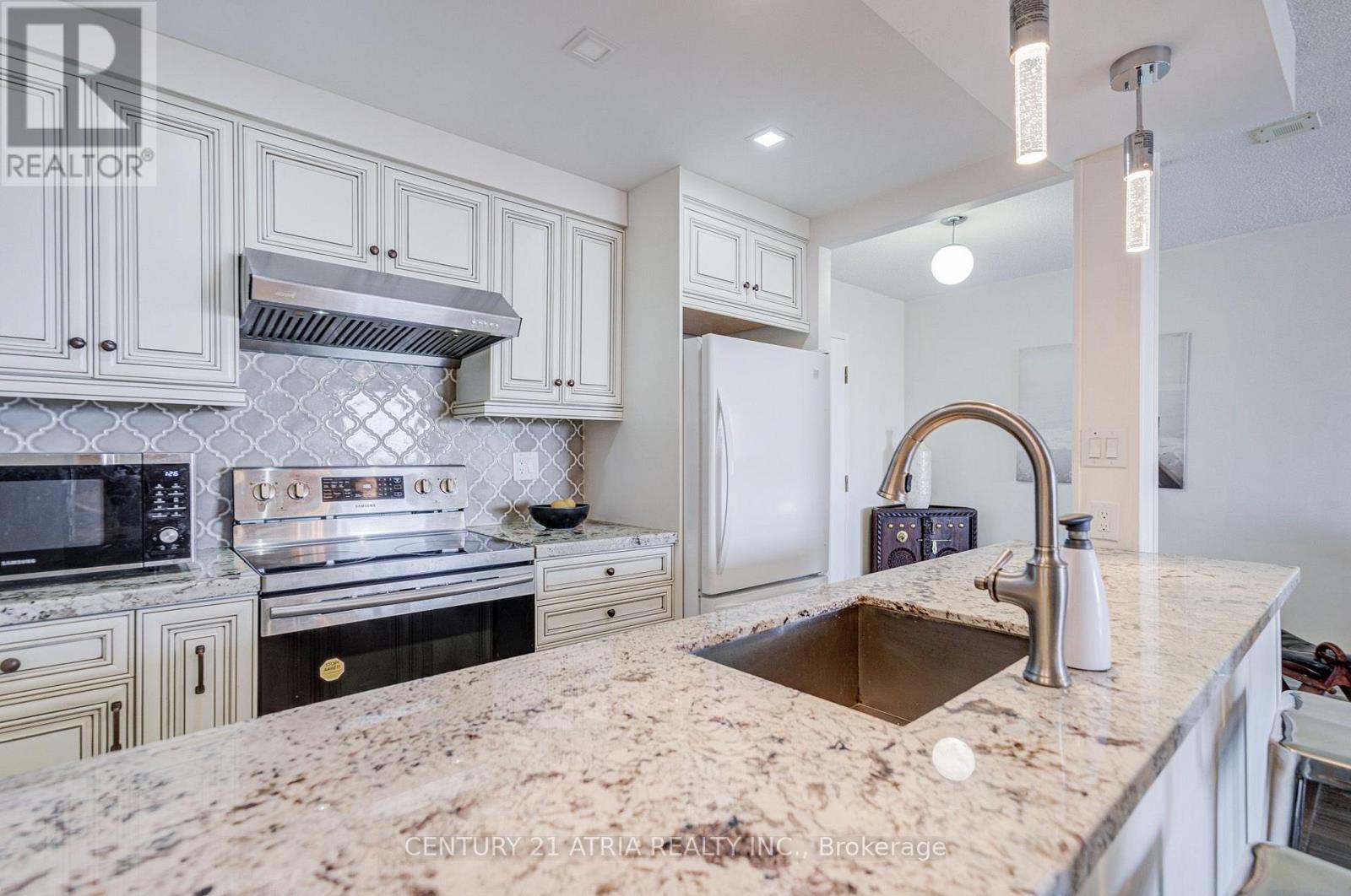 2502 - 5 Concorde Place, Toronto, Ontario  M3C 3M8 - Photo 39 - C13411866