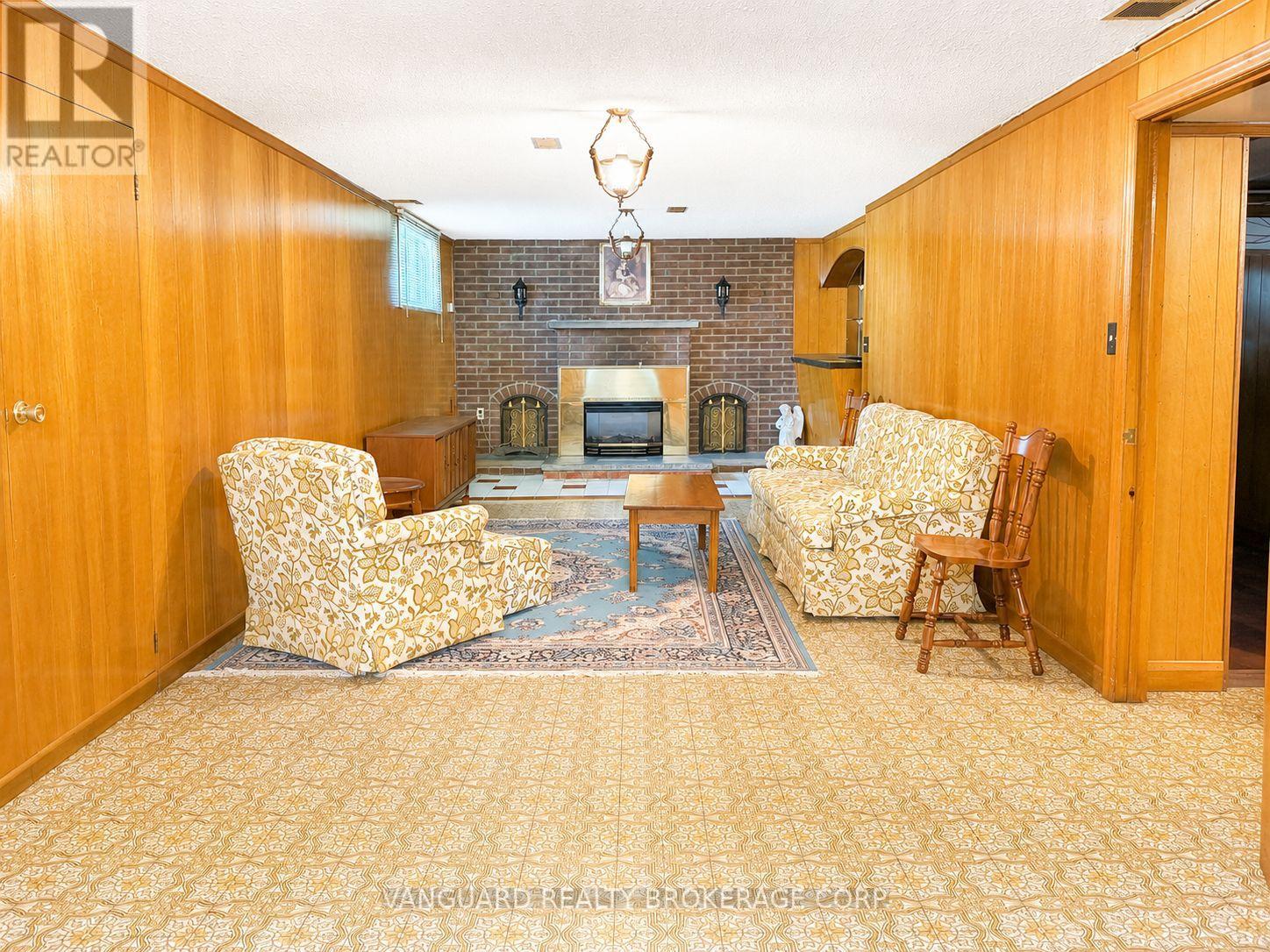 43 Spalding Road, Toronto, Ontario  M3K 1J8 - Photo 13 - W13694866