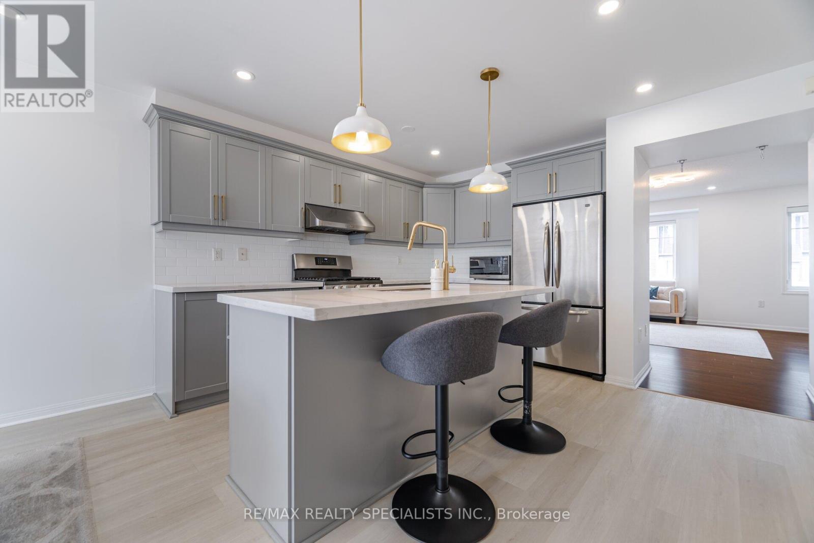 81 Vanhorne Close, Brampton, Ontario  L7A 0X9 - Photo 10 - W13694876