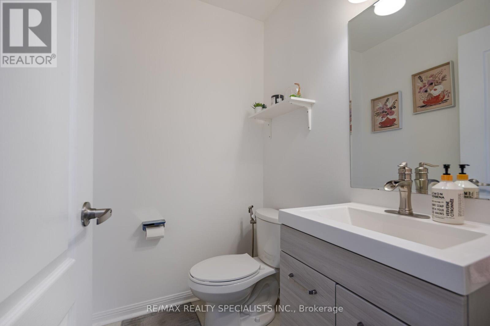 81 Vanhorne Close, Brampton, Ontario  L7A 0X9 - Photo 17 - W13694876