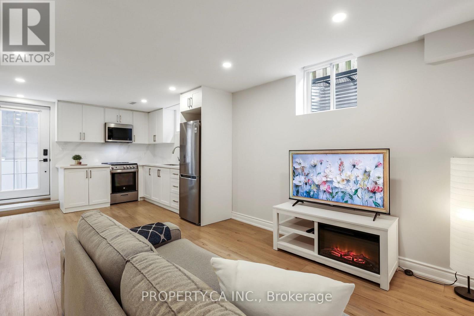 Lower - 891 Willowbank Trail, Mississauga, Ontario  L4W 3M2 - Photo 11 - W13694894