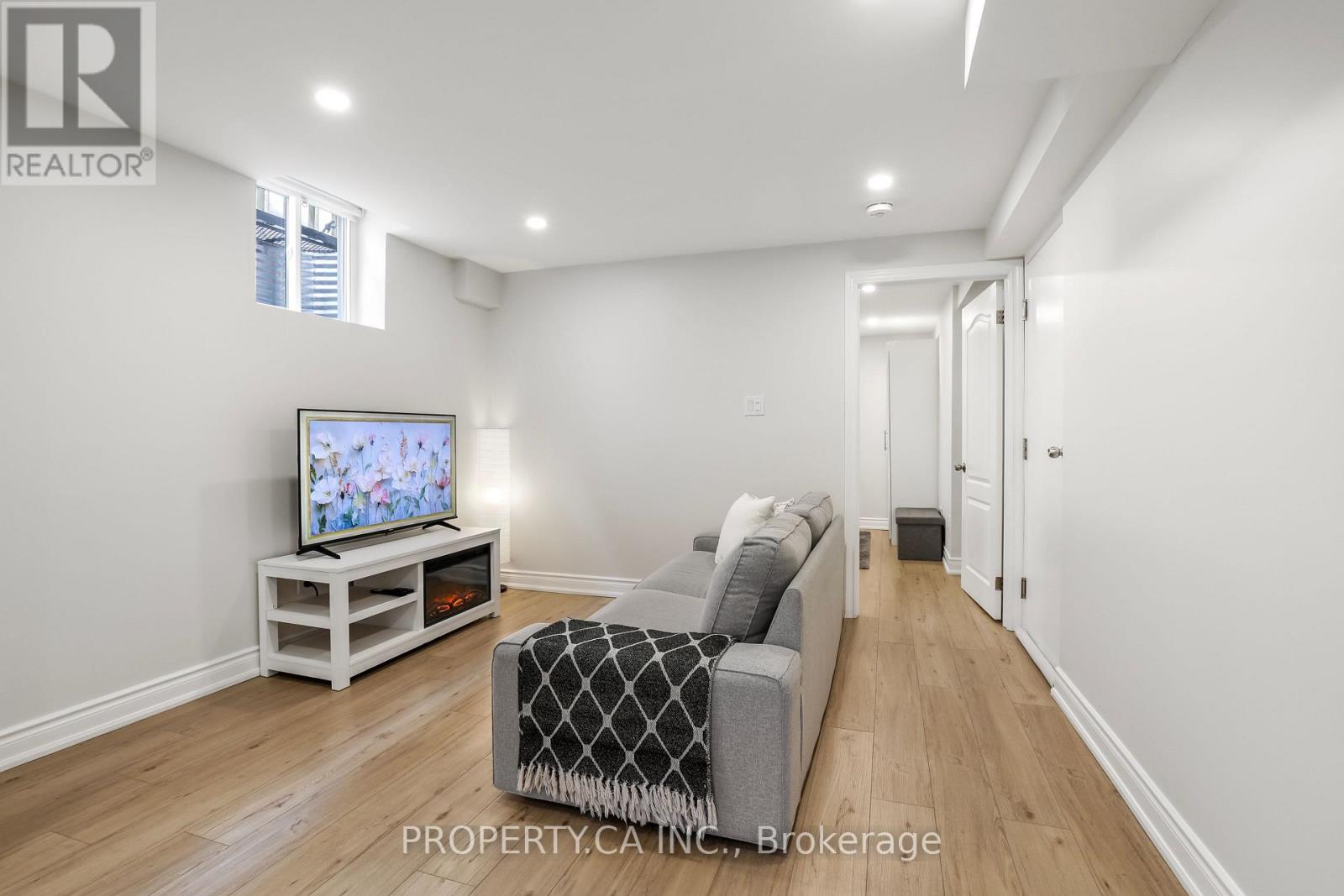 Lower - 891 Willowbank Trail, Mississauga, Ontario  L4W 3M2 - Photo 9 - W13694894