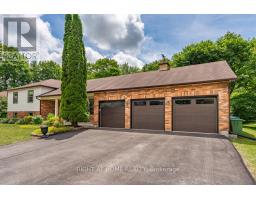 16 SNOWBERRY COURT, Caledon, Ontario
