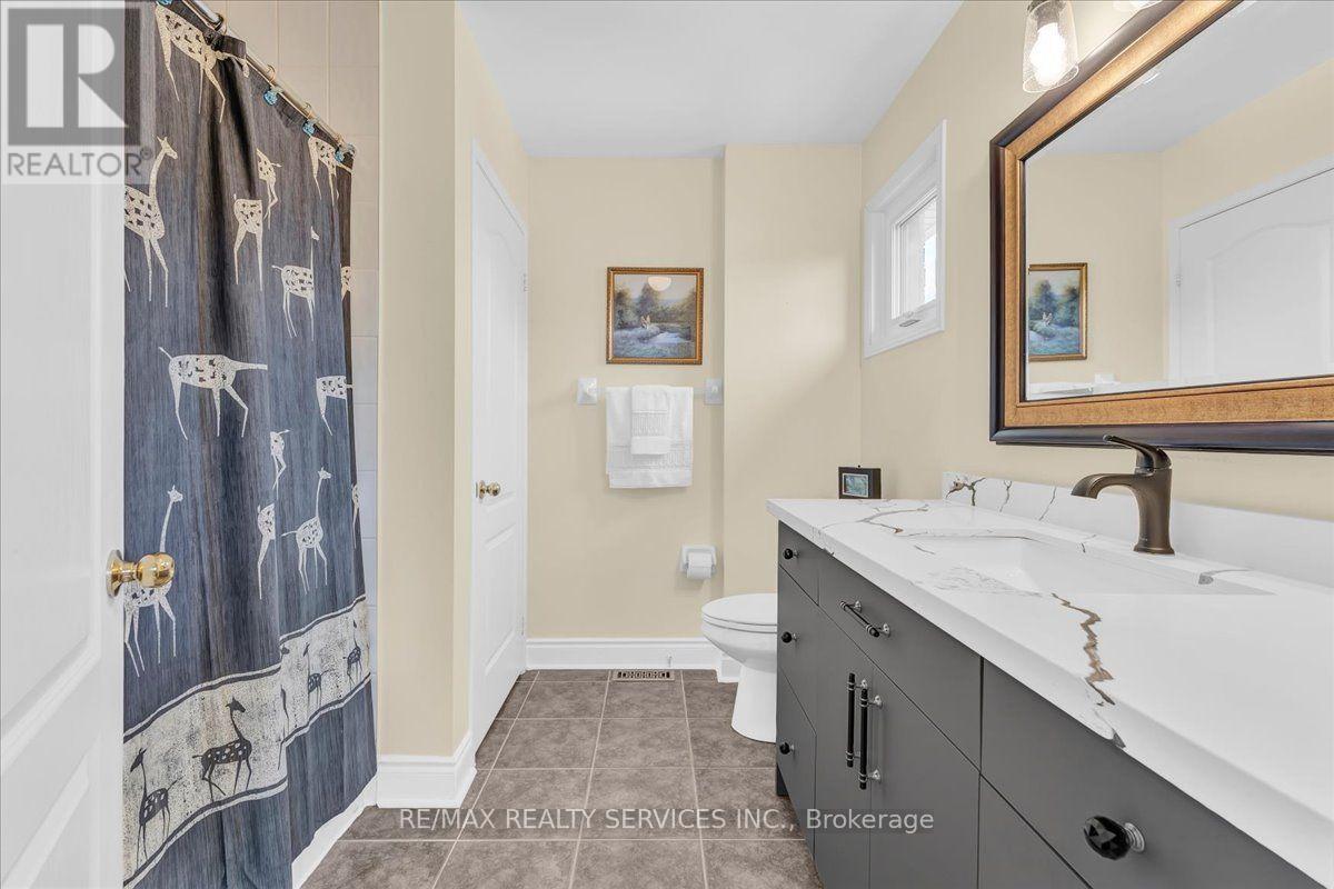 49 Tanglemere Crescent, Brampton, Ontario  L7A 1R8 - Photo 24 - W13694912