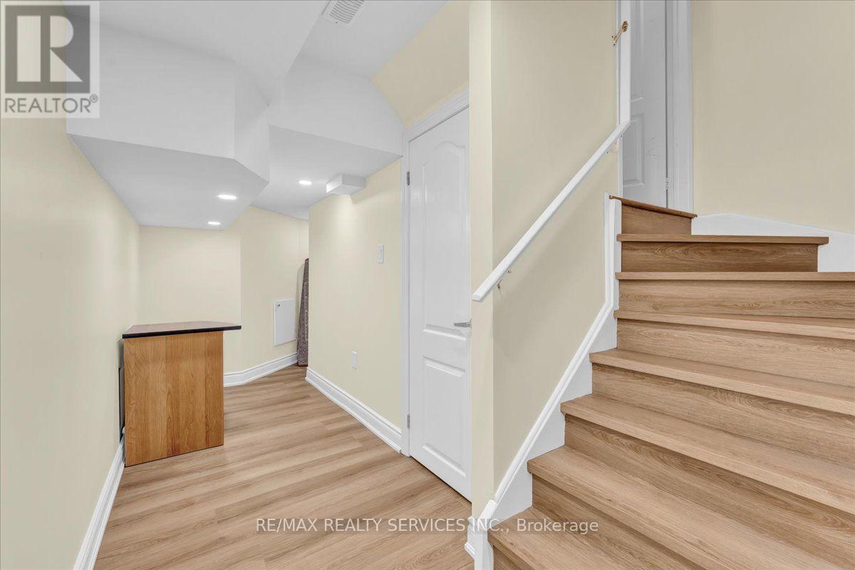 49 Tanglemere Crescent, Brampton, Ontario  L7A 1R8 - Photo 30 - W13694912