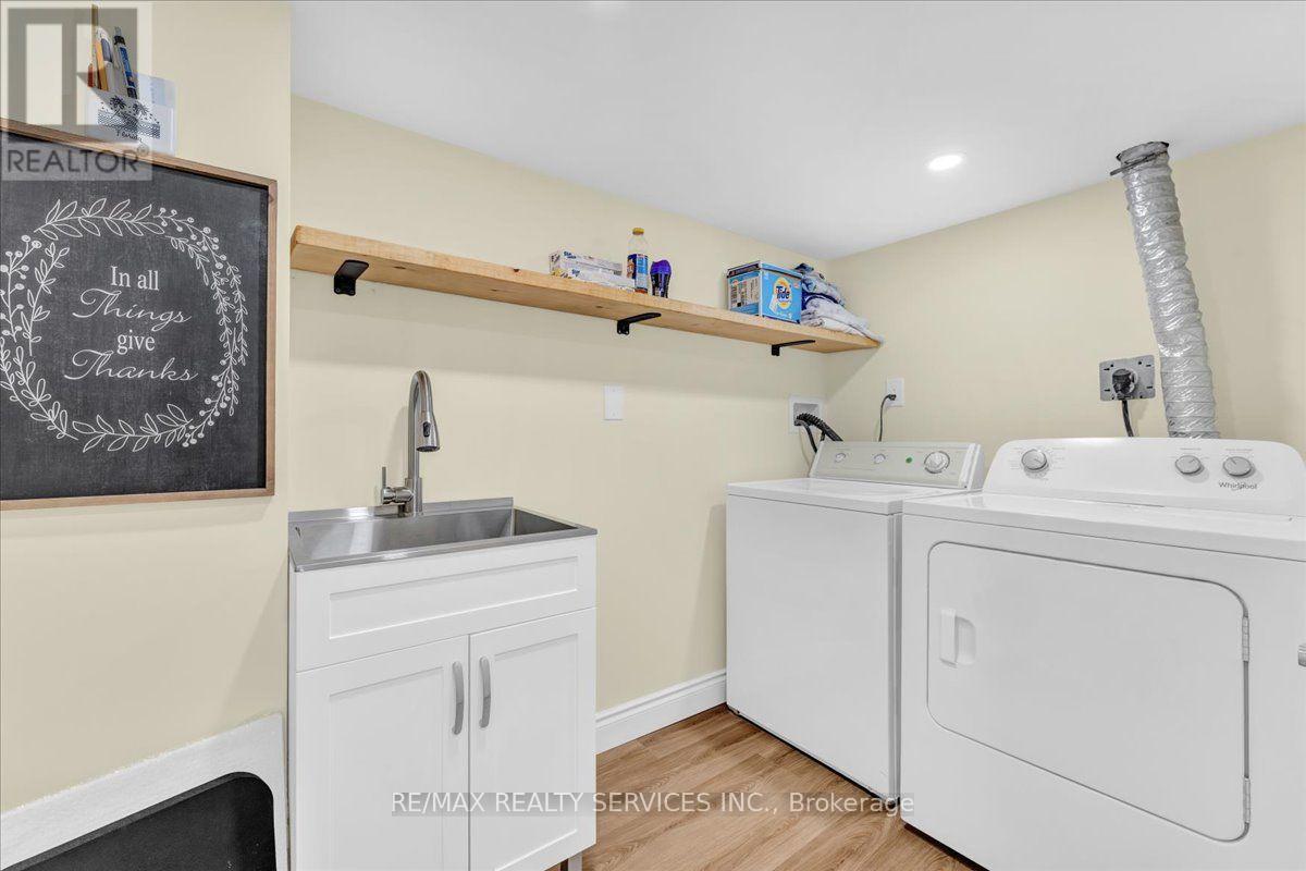 49 Tanglemere Crescent, Brampton, Ontario  L7A 1R8 - Photo 34 - W13694912