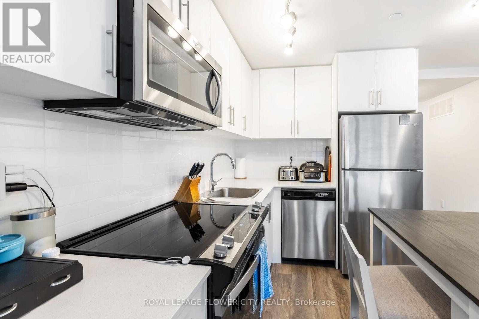 269 - 65 Attmar Drive E, Brampton, Ontario  L6P 0Y6 - Photo 19 - W13694914