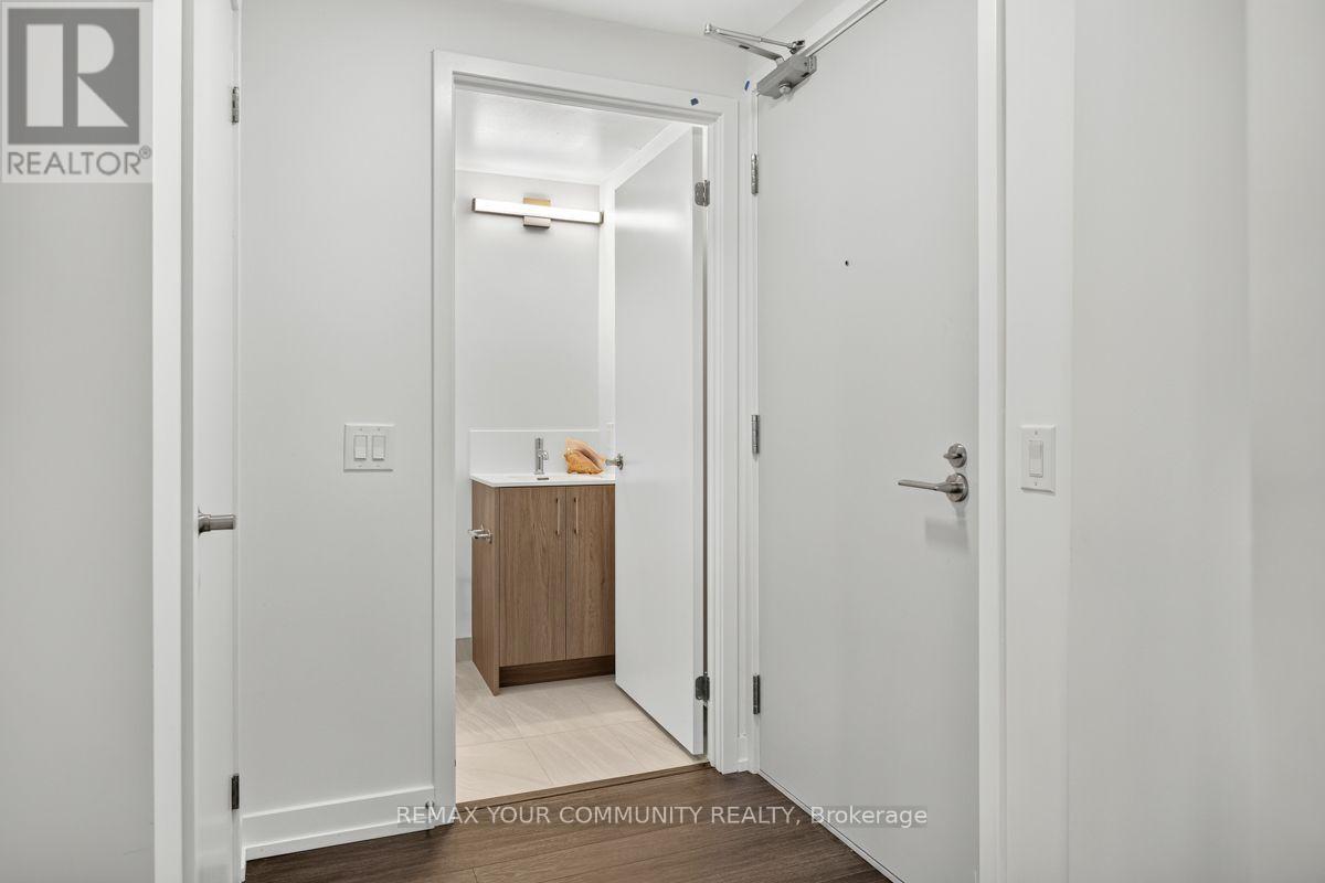 1602 - 4010 Eglinton Avenue, Toronto, Ontario  M9A 0G5 - Photo 3 - W13694930