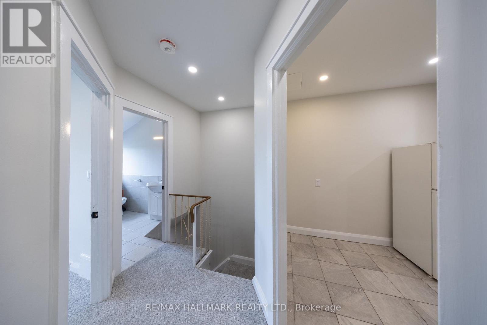 Upper - 1366 Davenport Road, Toronto, Ontario  M6H 2G9 - Photo 3 - W13694938