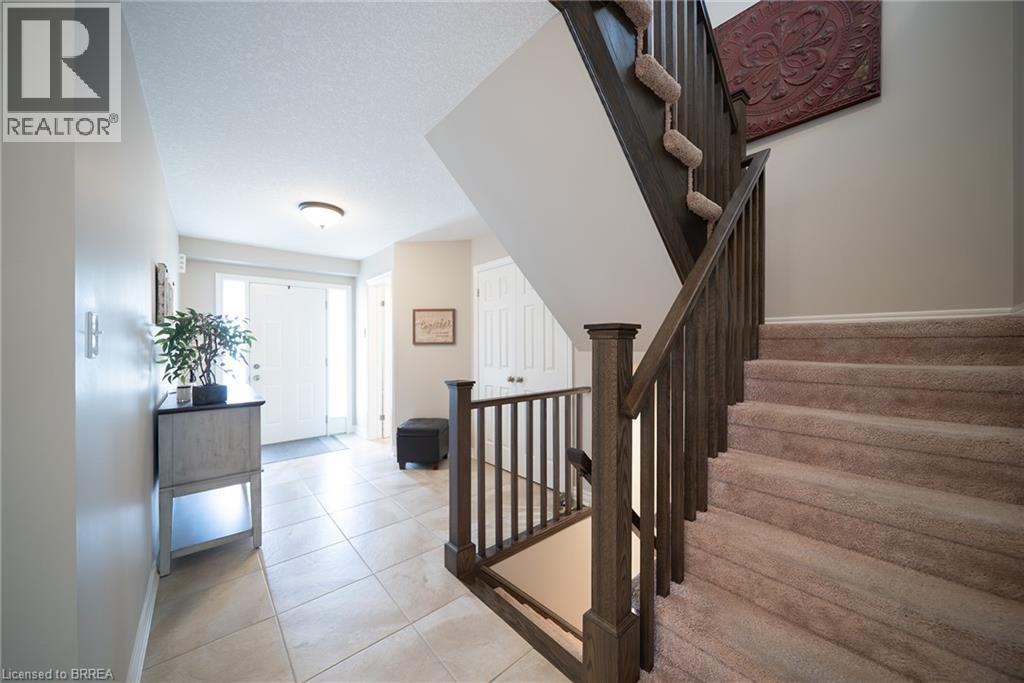 169 Mcguiness Drive, Brantford, Ontario  N3T 6R4 - Photo 6 - 40856213