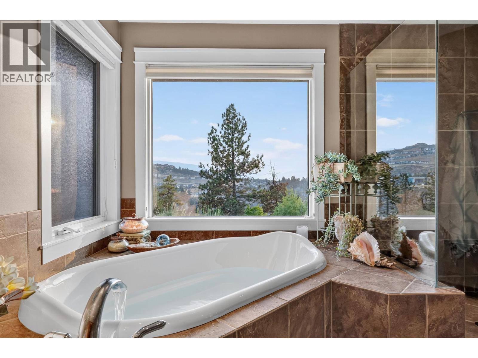 4780 Westridge Drive, Kelowna, British Columbia  V1W 3B5 - Photo 37 - 10398212