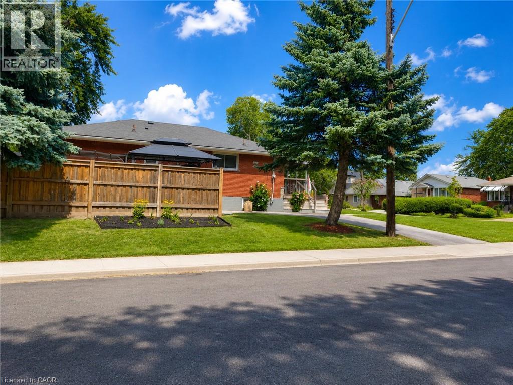 144 Rendell Boulevard, Hamilton, Ontario  L8T 3P6 - Photo 3 - 40856346