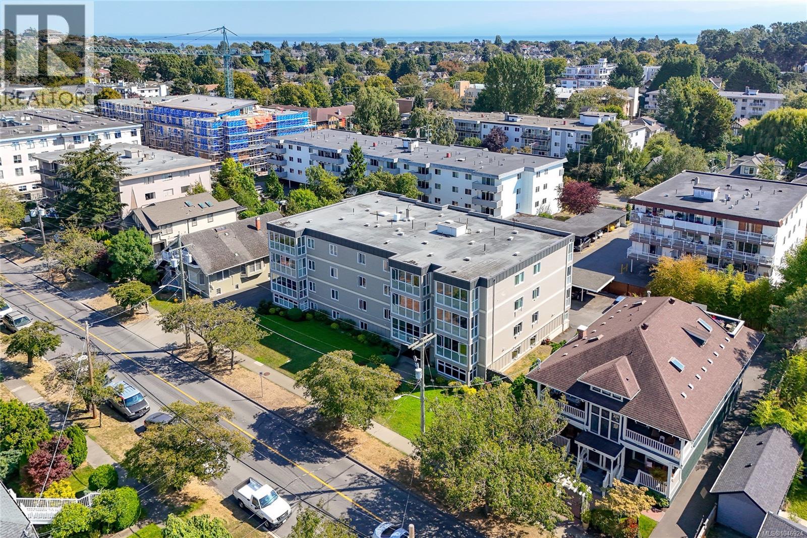 203 1035 Southgate St, victoria, British Columbia V8V2Z1