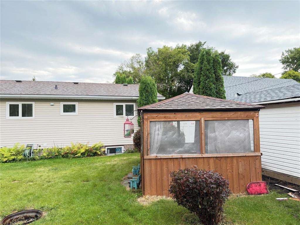 545 3rd Avenue, Rivers, Manitoba  R0K 1X0 - Photo 6 - 202620321