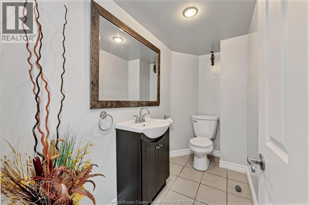 3417 Woodlawn Avenue, Windsor, Ontario  N8W 2J4 - Photo 34 - 26020345