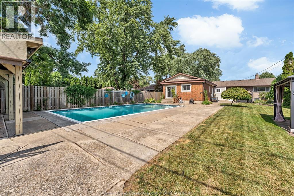 3417 Woodlawn Avenue, Windsor, Ontario  N8W 2J4 - Photo 43 - 26020345