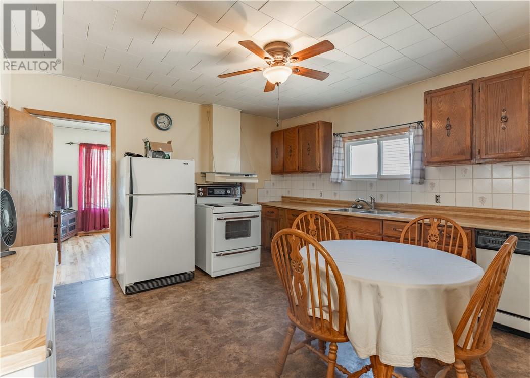 3426 Falconbridge Highway, Garson, Ontario  P3L 1E5 - Photo 7 - 2129906