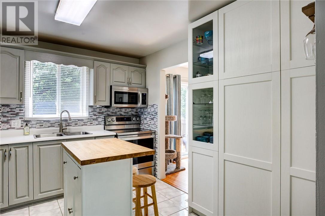 844 Windermere Crescent, Sudbury, Ontario  P3A 5A5 - Photo 4 - 2129900